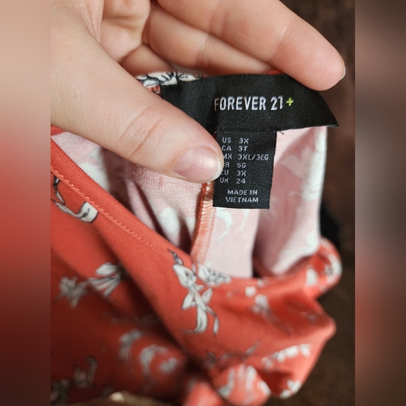 Forever21+ Floral Dress - Picture 3 of 3